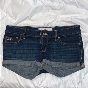 Hollister mid/low rise denim shorts